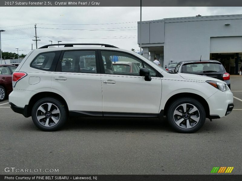 Crystal White Pearl / Gray 2017 Subaru Forester 2.5i
