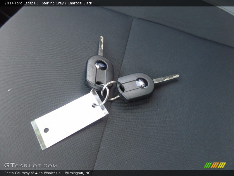 Sterling Gray / Charcoal Black 2014 Ford Escape S