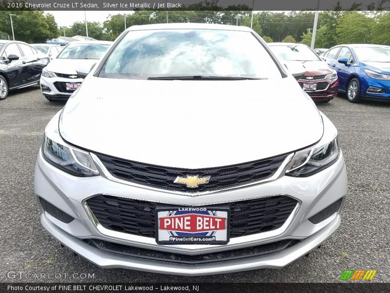 Silver Ice Metallic / Jet Black 2016 Chevrolet Cruze LT Sedan