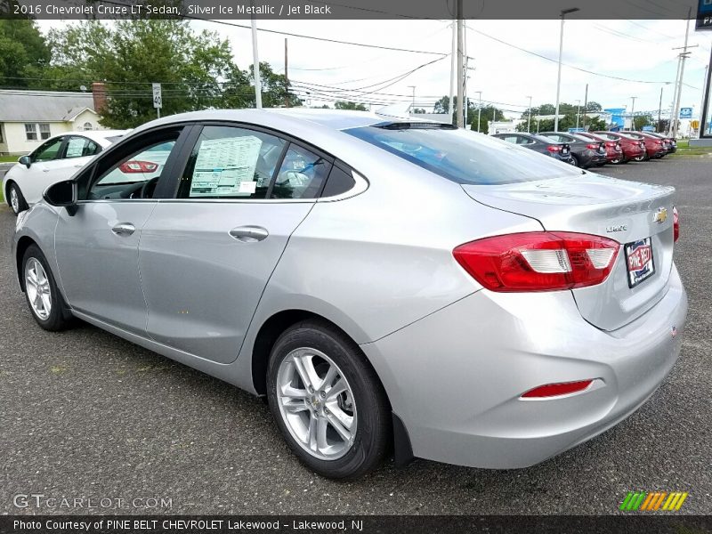 Silver Ice Metallic / Jet Black 2016 Chevrolet Cruze LT Sedan