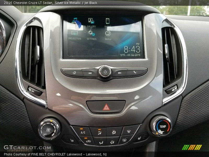 Silver Ice Metallic / Jet Black 2016 Chevrolet Cruze LT Sedan