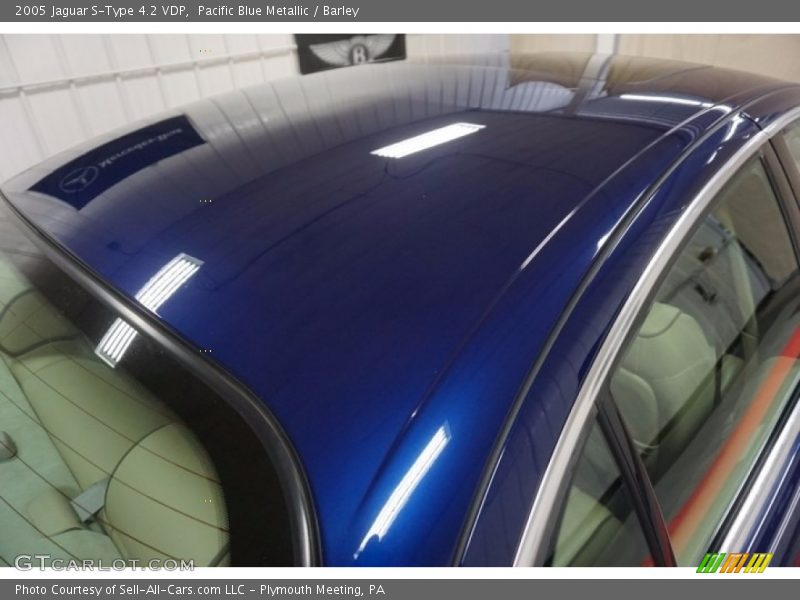Pacific Blue Metallic / Barley 2005 Jaguar S-Type 4.2 VDP