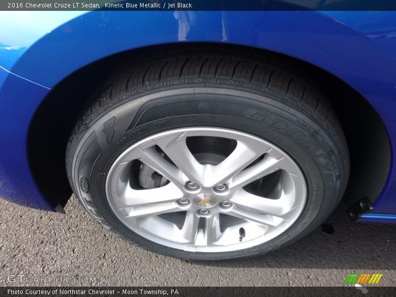 Kinetic Blue Metallic / Jet Black 2016 Chevrolet Cruze LT Sedan