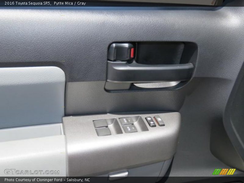 Pyrite Mica / Gray 2016 Toyota Sequoia SR5