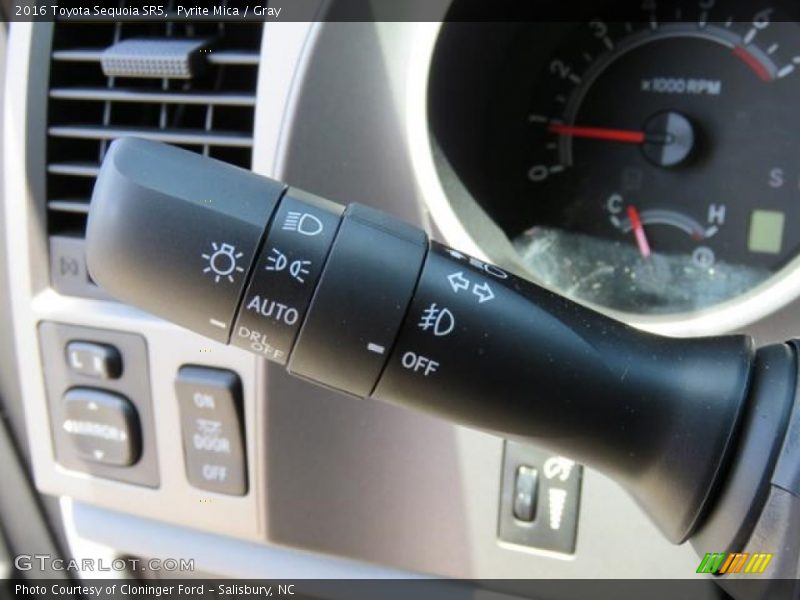 Pyrite Mica / Gray 2016 Toyota Sequoia SR5