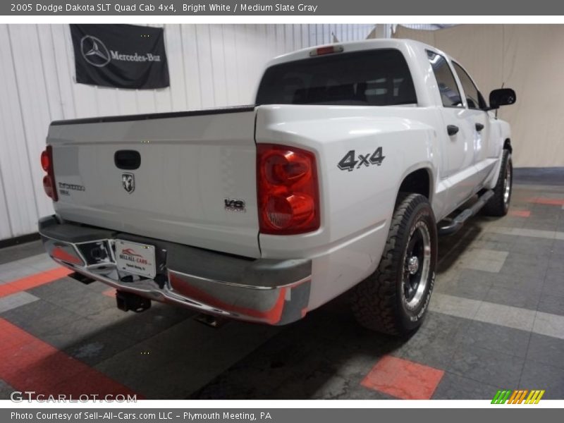 Bright White / Medium Slate Gray 2005 Dodge Dakota SLT Quad Cab 4x4