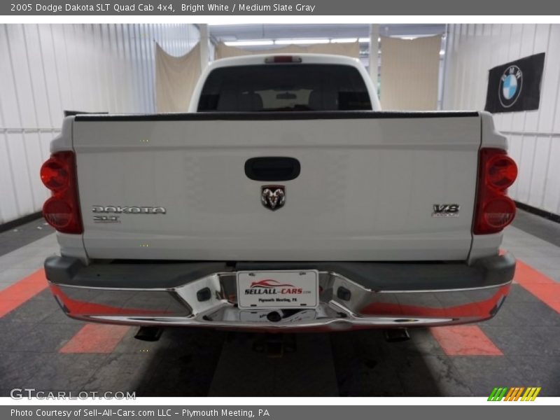 Bright White / Medium Slate Gray 2005 Dodge Dakota SLT Quad Cab 4x4