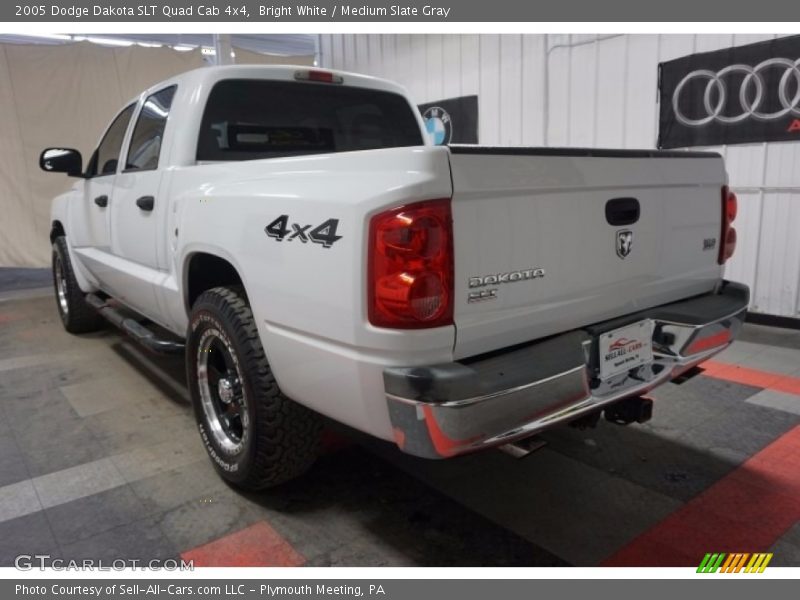 Bright White / Medium Slate Gray 2005 Dodge Dakota SLT Quad Cab 4x4