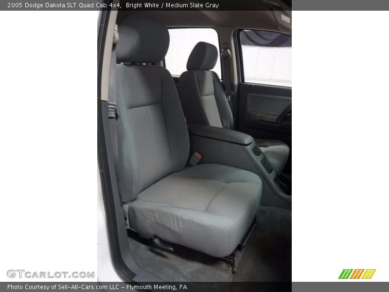Bright White / Medium Slate Gray 2005 Dodge Dakota SLT Quad Cab 4x4