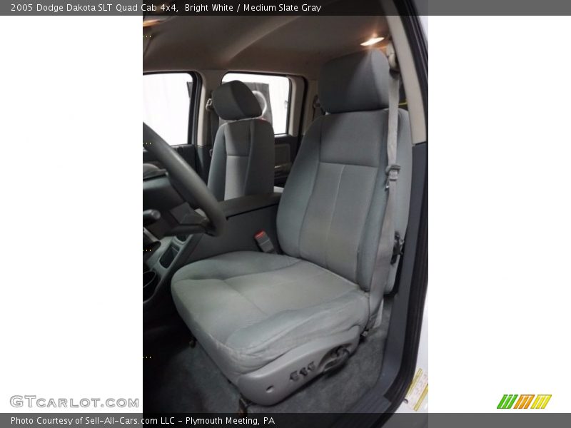 Bright White / Medium Slate Gray 2005 Dodge Dakota SLT Quad Cab 4x4