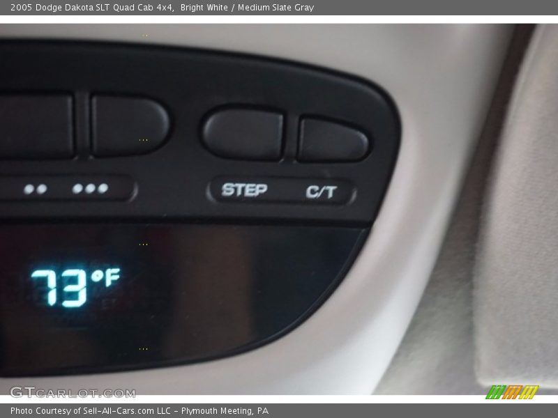 Bright White / Medium Slate Gray 2005 Dodge Dakota SLT Quad Cab 4x4