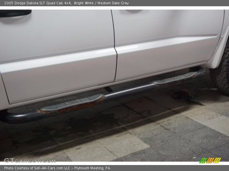 Bright White / Medium Slate Gray 2005 Dodge Dakota SLT Quad Cab 4x4