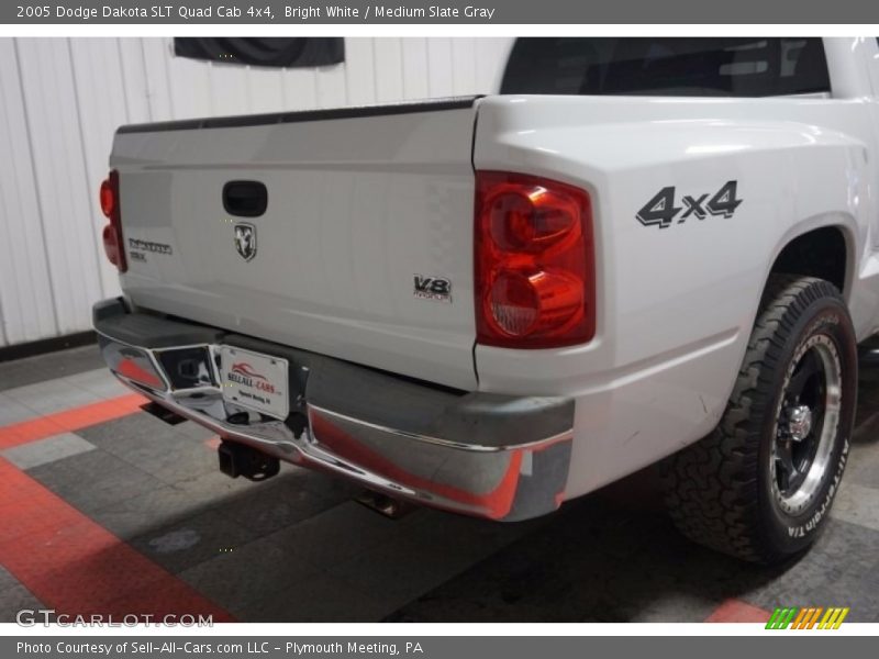 Bright White / Medium Slate Gray 2005 Dodge Dakota SLT Quad Cab 4x4