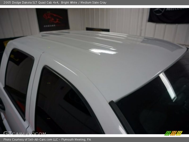 Bright White / Medium Slate Gray 2005 Dodge Dakota SLT Quad Cab 4x4