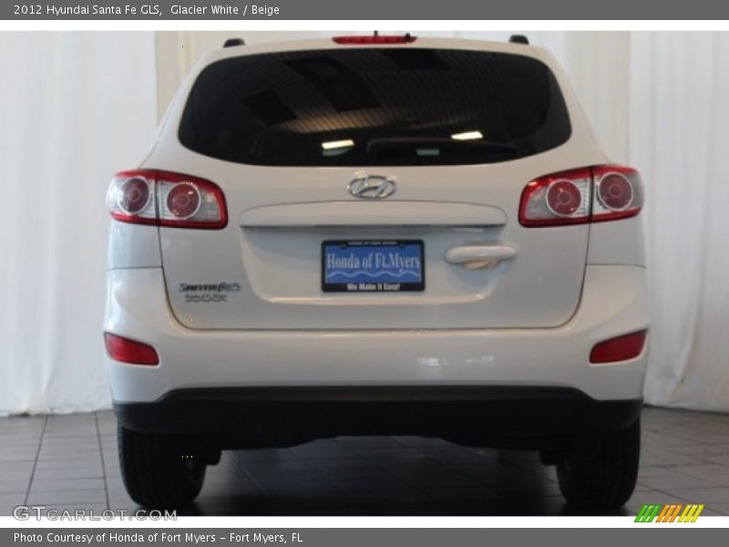 Glacier White / Beige 2012 Hyundai Santa Fe GLS