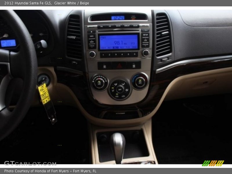 Glacier White / Beige 2012 Hyundai Santa Fe GLS