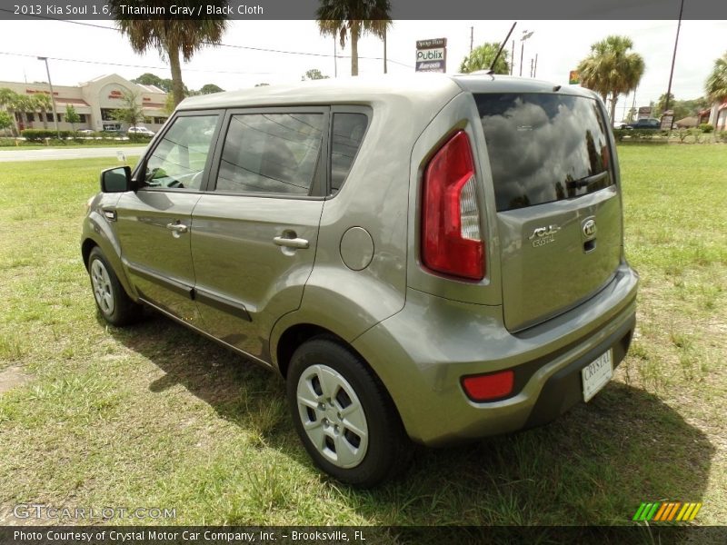 Titanium Gray / Black Cloth 2013 Kia Soul 1.6