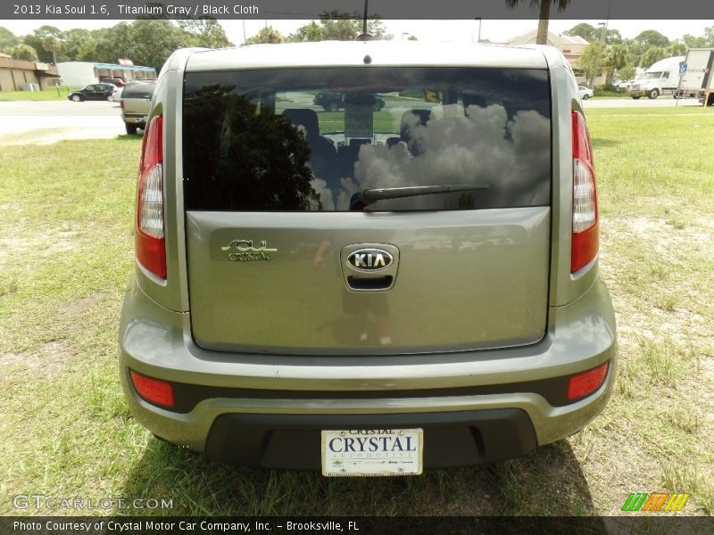 Titanium Gray / Black Cloth 2013 Kia Soul 1.6
