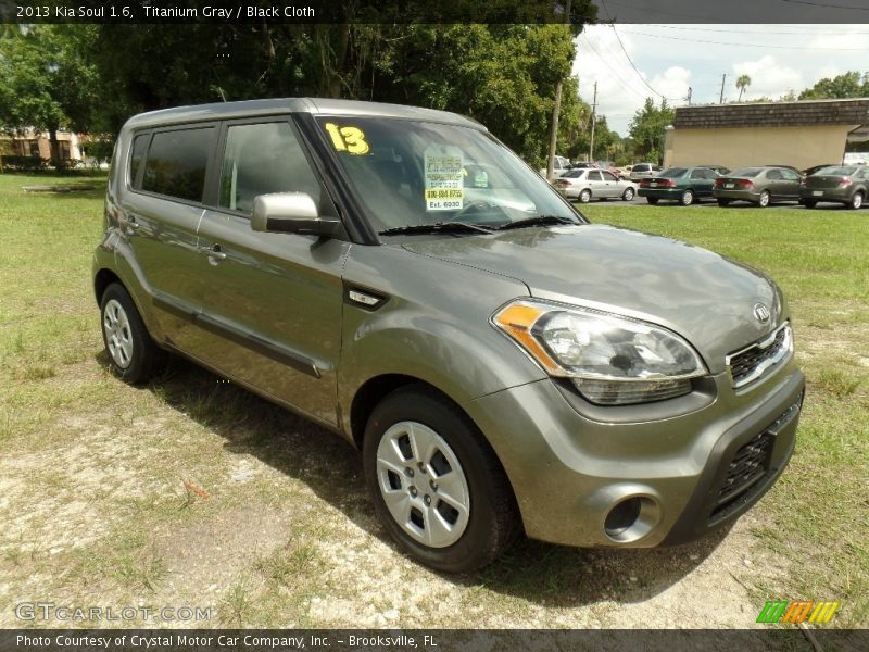 Titanium Gray / Black Cloth 2013 Kia Soul 1.6