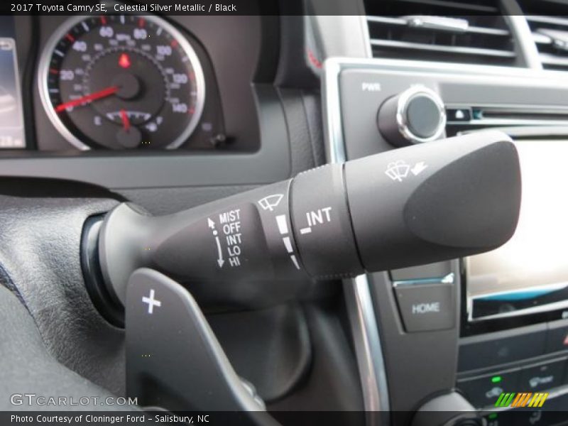Controls of 2017 Camry SE