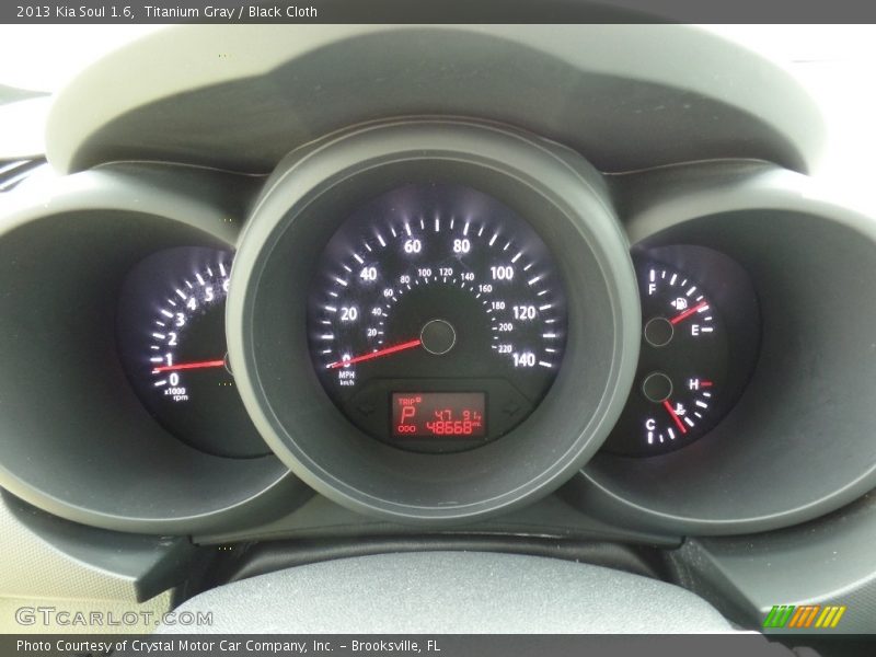 Titanium Gray / Black Cloth 2013 Kia Soul 1.6