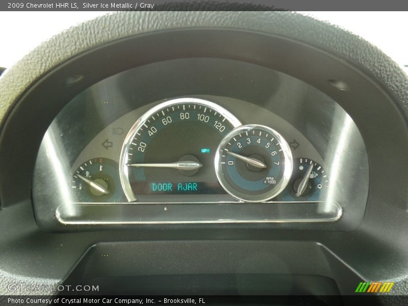 Silver Ice Metallic / Gray 2009 Chevrolet HHR LS