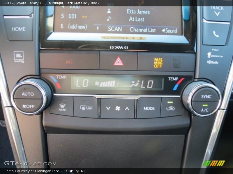 Controls of 2017 Camry XSE