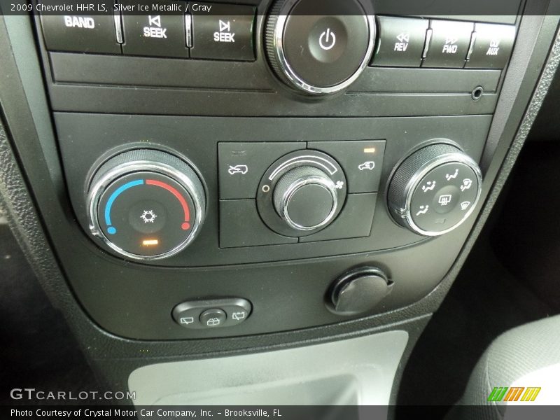 Silver Ice Metallic / Gray 2009 Chevrolet HHR LS
