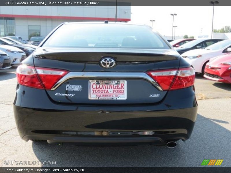 Midnight Black Metallic / Black 2017 Toyota Camry XSE