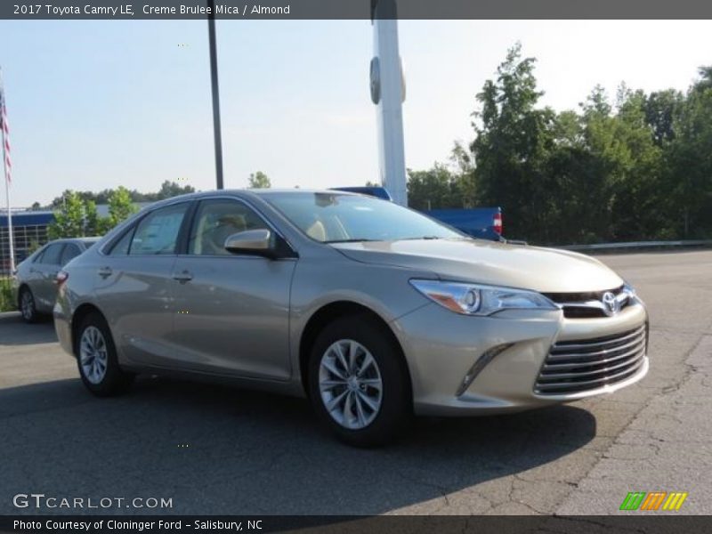 Creme Brulee Mica / Almond 2017 Toyota Camry LE
