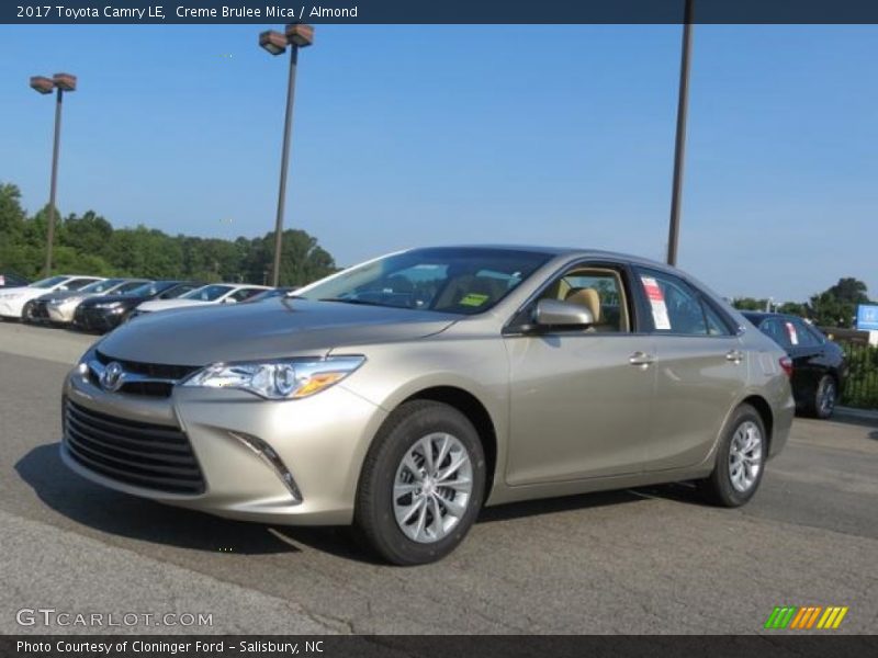 Front 3/4 View of 2017 Camry LE