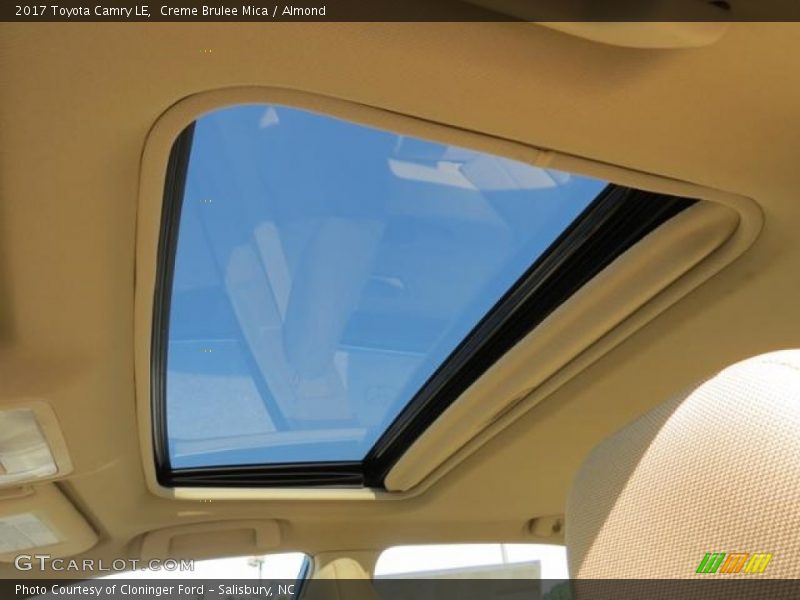 Creme Brulee Mica / Almond 2017 Toyota Camry LE