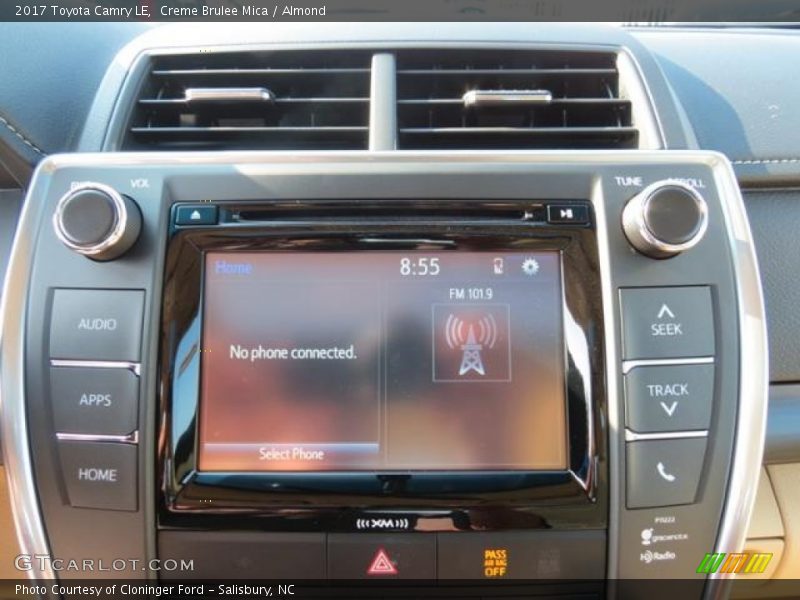 Creme Brulee Mica / Almond 2017 Toyota Camry LE