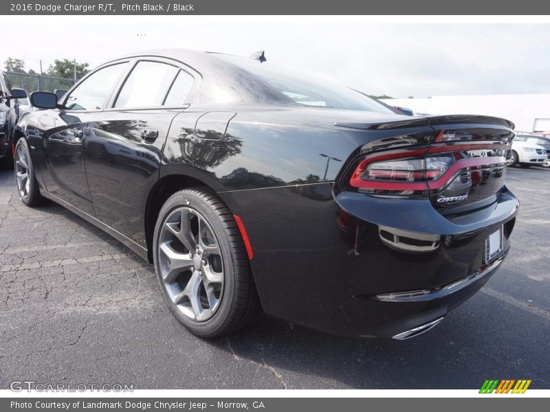 Pitch Black / Black 2016 Dodge Charger R/T