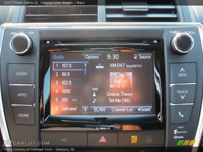 Celestial Silver Metallic / Black 2017 Toyota Camry LE