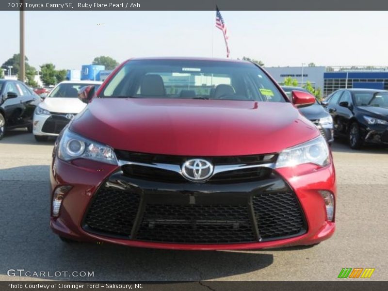 Ruby Flare Pearl / Ash 2017 Toyota Camry SE