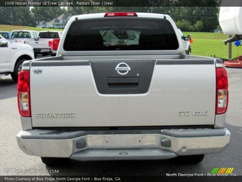 Radiant Silver / Steel 2006 Nissan Frontier LE Crew Cab 4x4