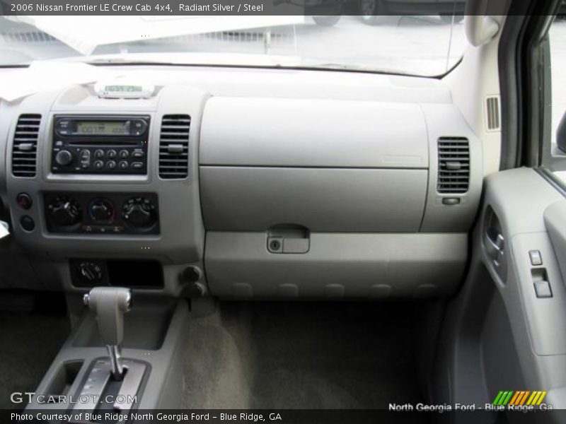 Radiant Silver / Steel 2006 Nissan Frontier LE Crew Cab 4x4