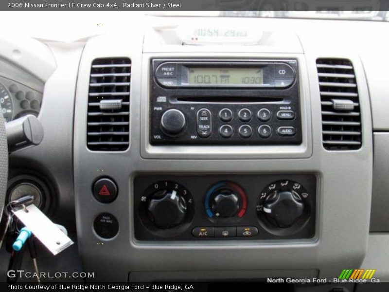 Radiant Silver / Steel 2006 Nissan Frontier LE Crew Cab 4x4
