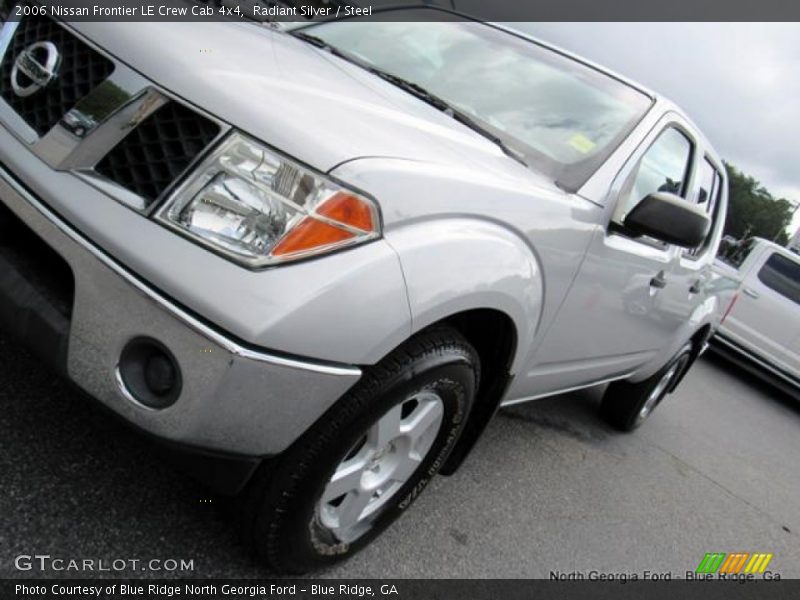 Radiant Silver / Steel 2006 Nissan Frontier LE Crew Cab 4x4