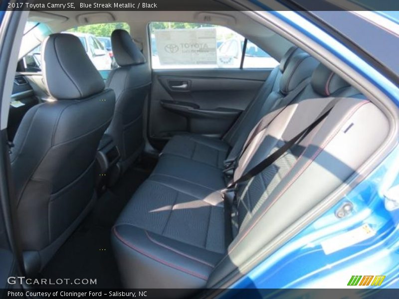Blue Streak Metallic / Black 2017 Toyota Camry SE