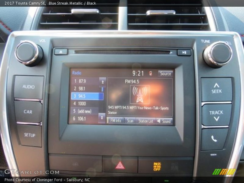 Blue Streak Metallic / Black 2017 Toyota Camry SE