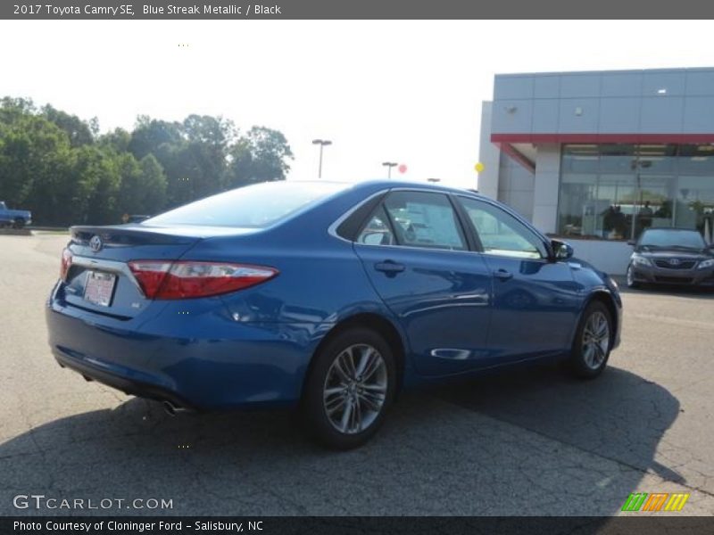 Blue Streak Metallic / Black 2017 Toyota Camry SE