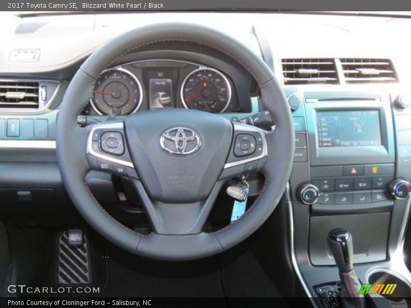 Blizzard White Pearl / Black 2017 Toyota Camry SE