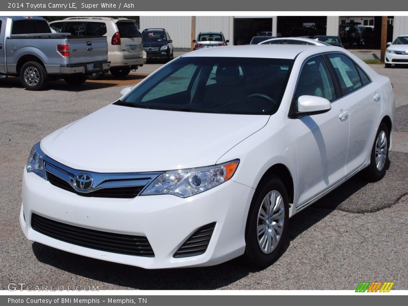 Super White / Ash 2014 Toyota Camry LE