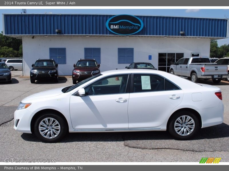Super White / Ash 2014 Toyota Camry LE