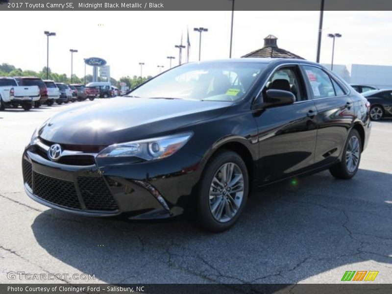 Midnight Black Metallic / Black 2017 Toyota Camry SE