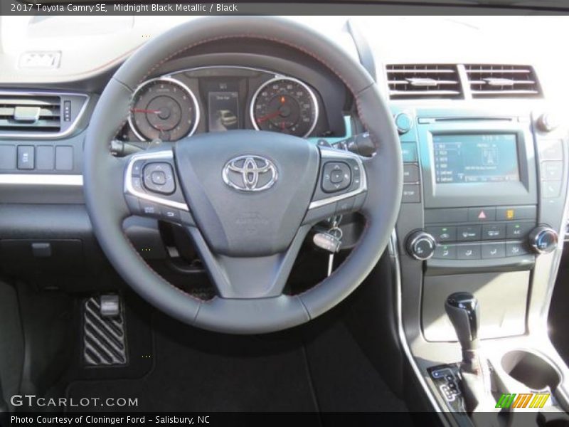 Midnight Black Metallic / Black 2017 Toyota Camry SE