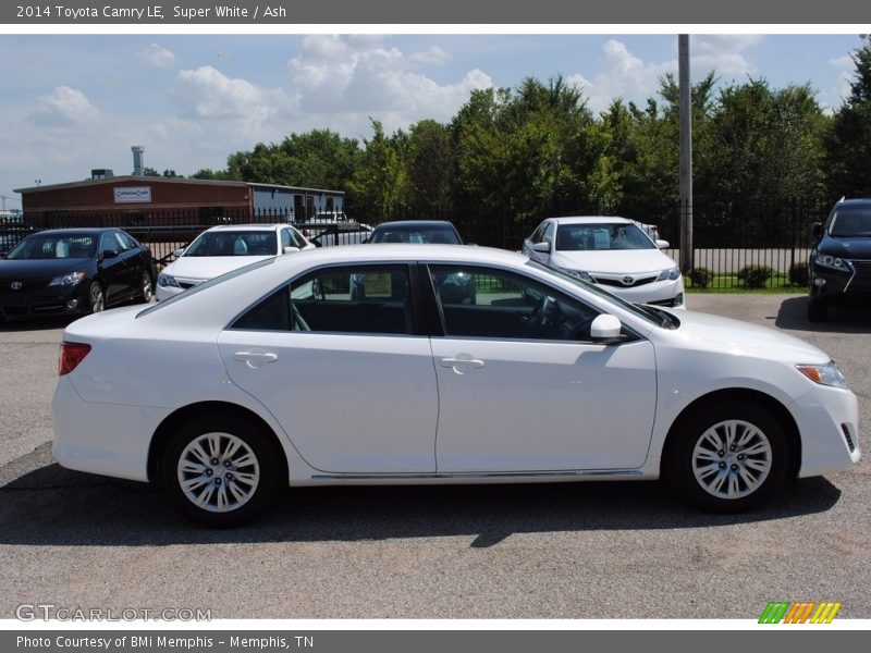 Super White / Ash 2014 Toyota Camry LE