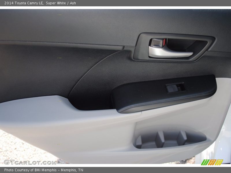 Super White / Ash 2014 Toyota Camry LE